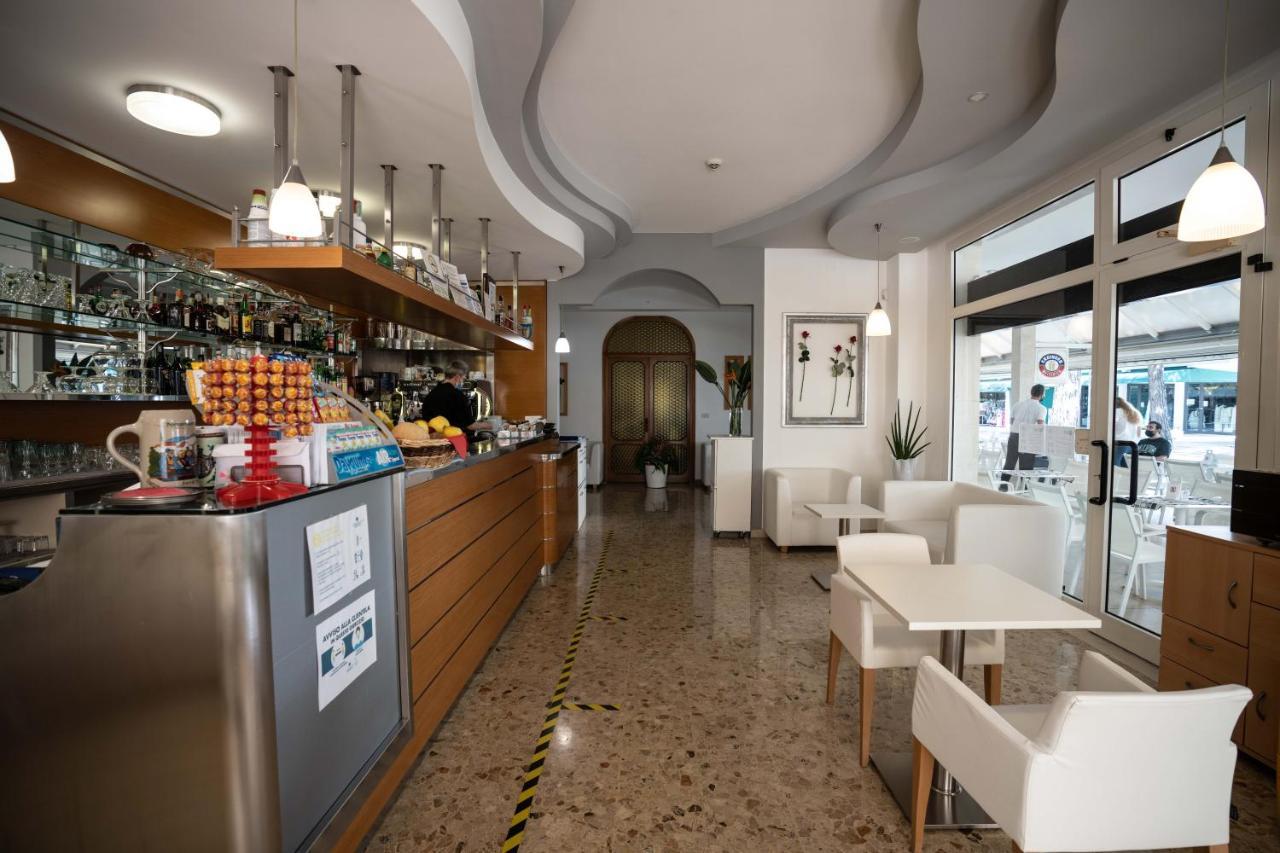 Hotel Eraclea Lido di Jesolo Exterior photo